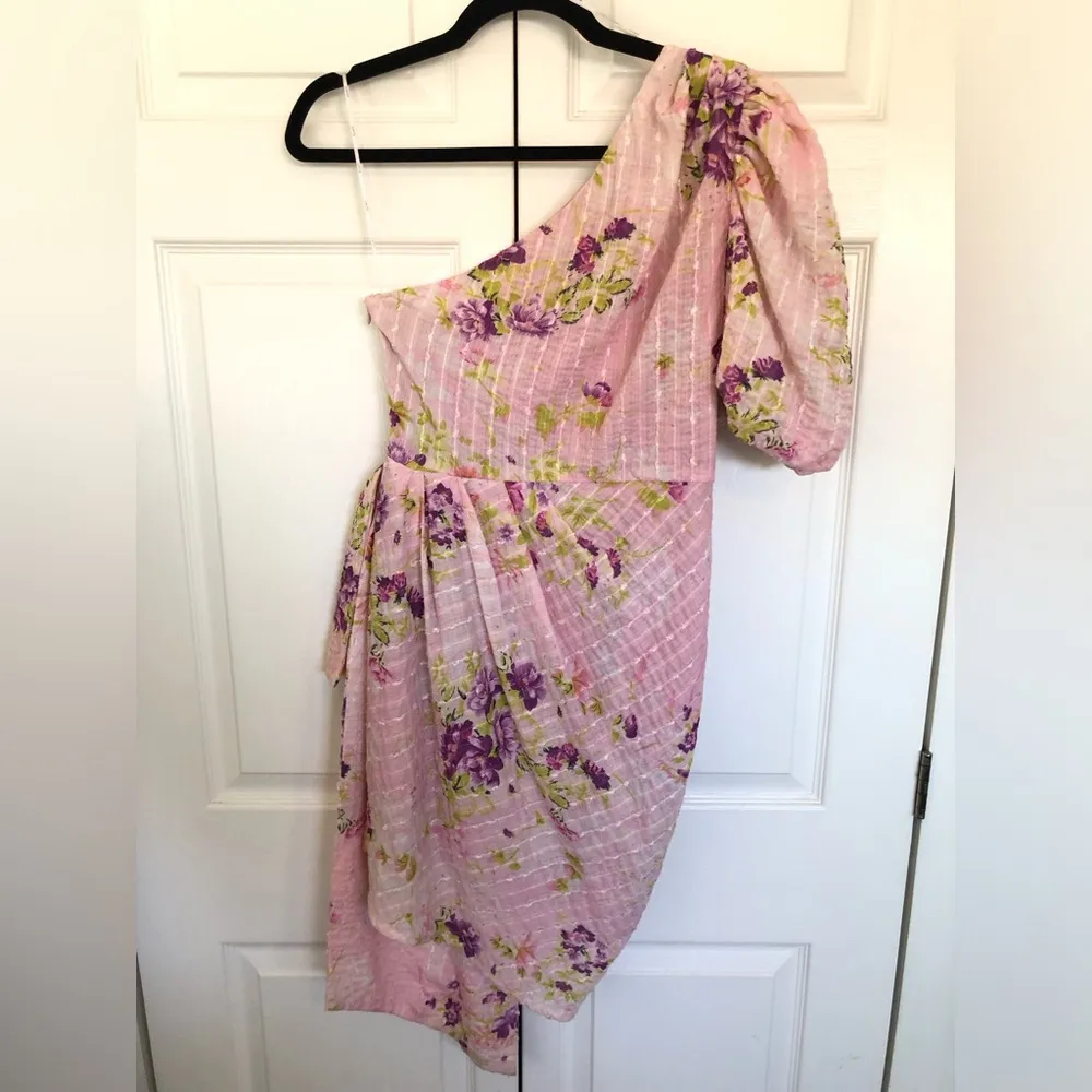 Elliatt Pink Floral Esteem Mini Dress Size M - Image 9