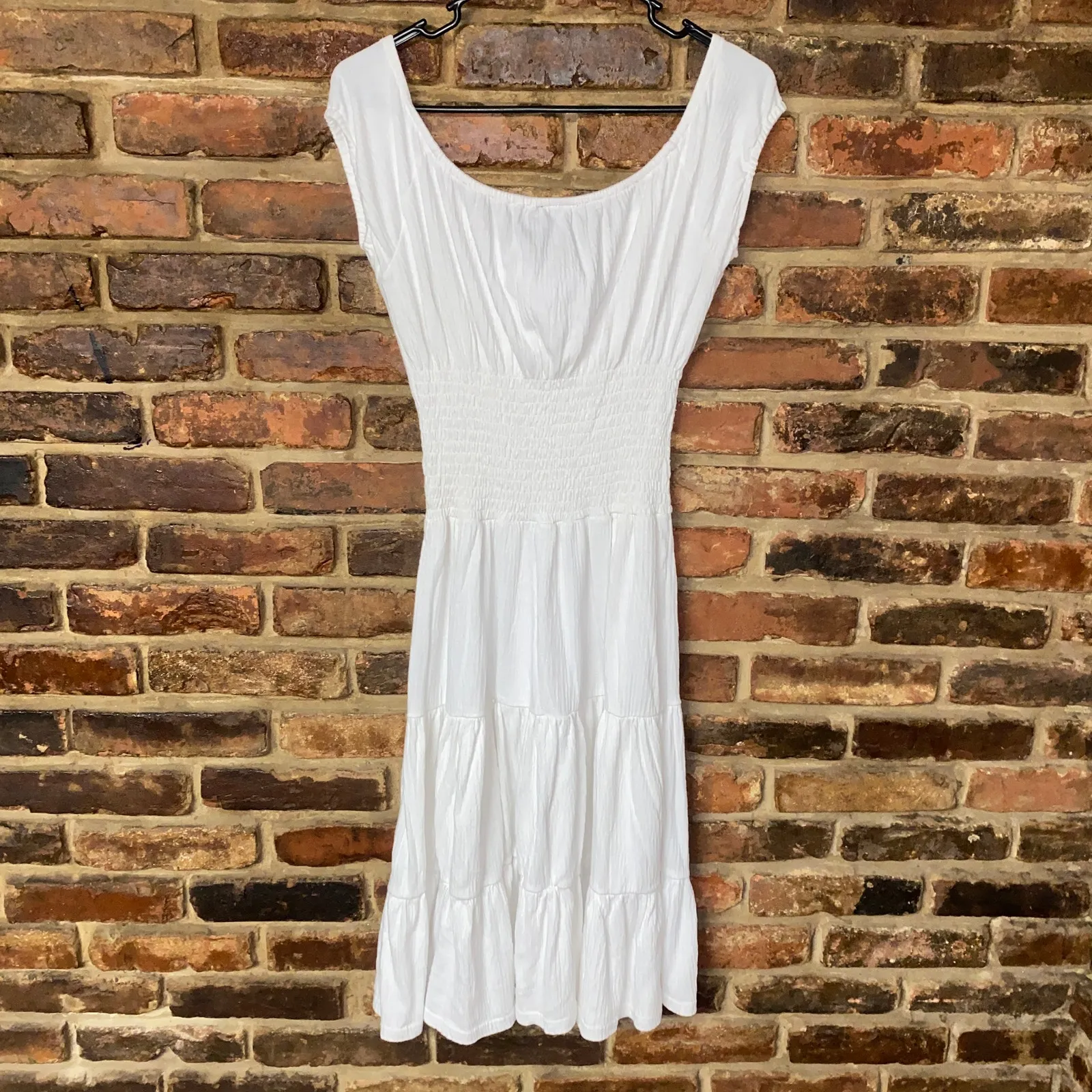Chelsey White Short Sleeve Smocked Tiered Tie Bust Midi Dress Women's Size Small - Image 7