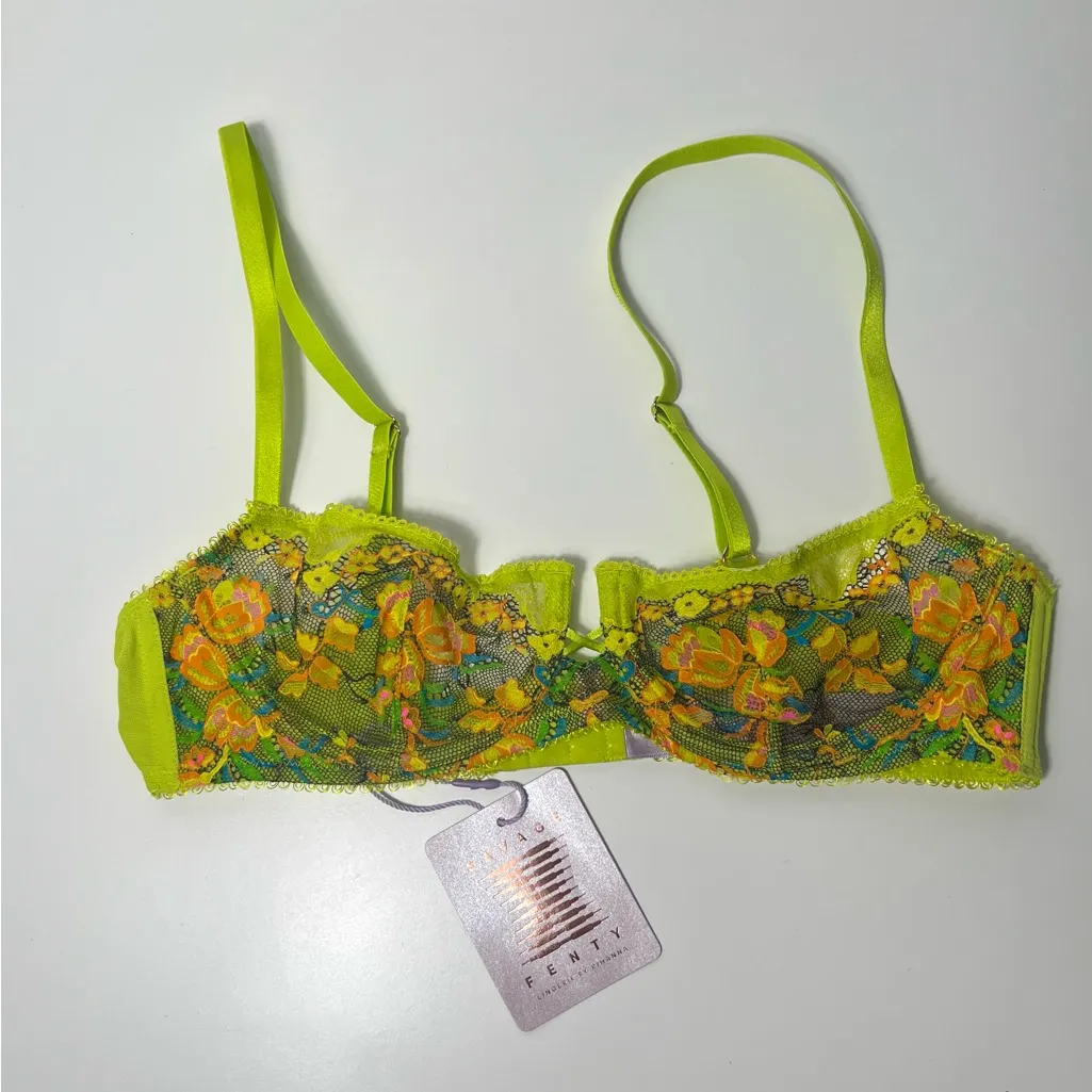 Savage X Fenty Wild Bunch Lace Unlined Sweetheart Lace Balconette Bra Green Size undefined - Image 6