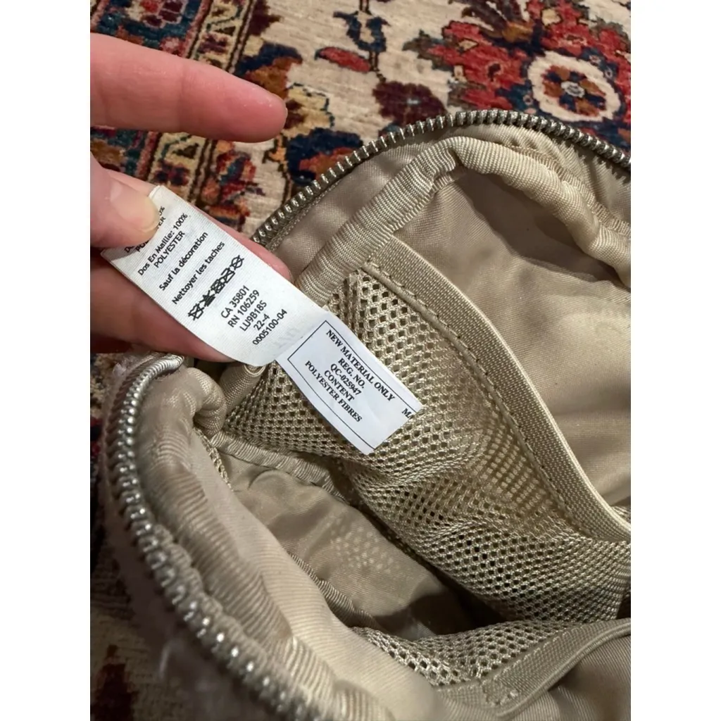 Lululemon Everywhere Belt Bag Fleece Sherpa Cream 1L Crossbody Dirty Spot - Image 11