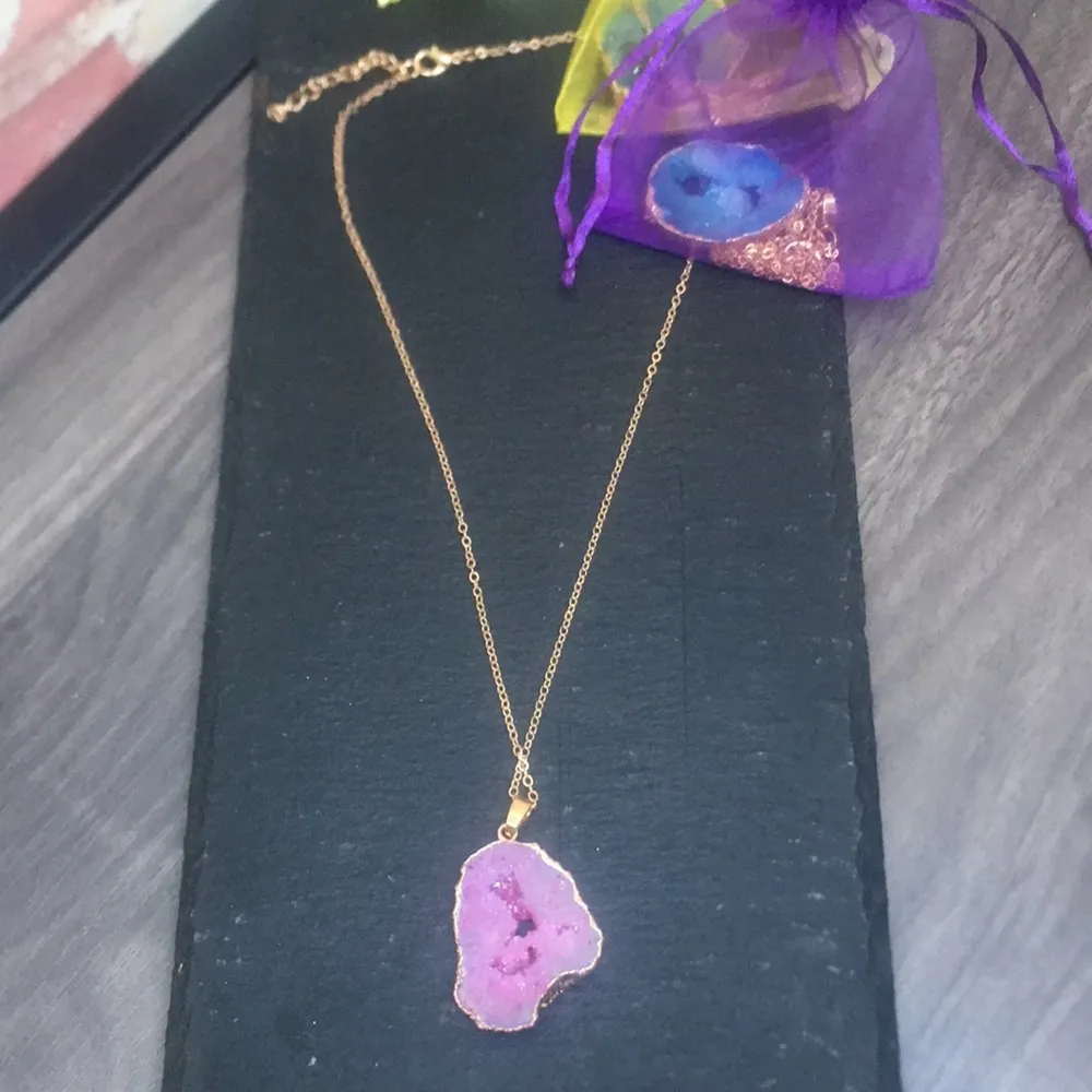 New Rose Gold Druzy Geode Crystal with Gold Electroplated Trim Necklace - Image 5