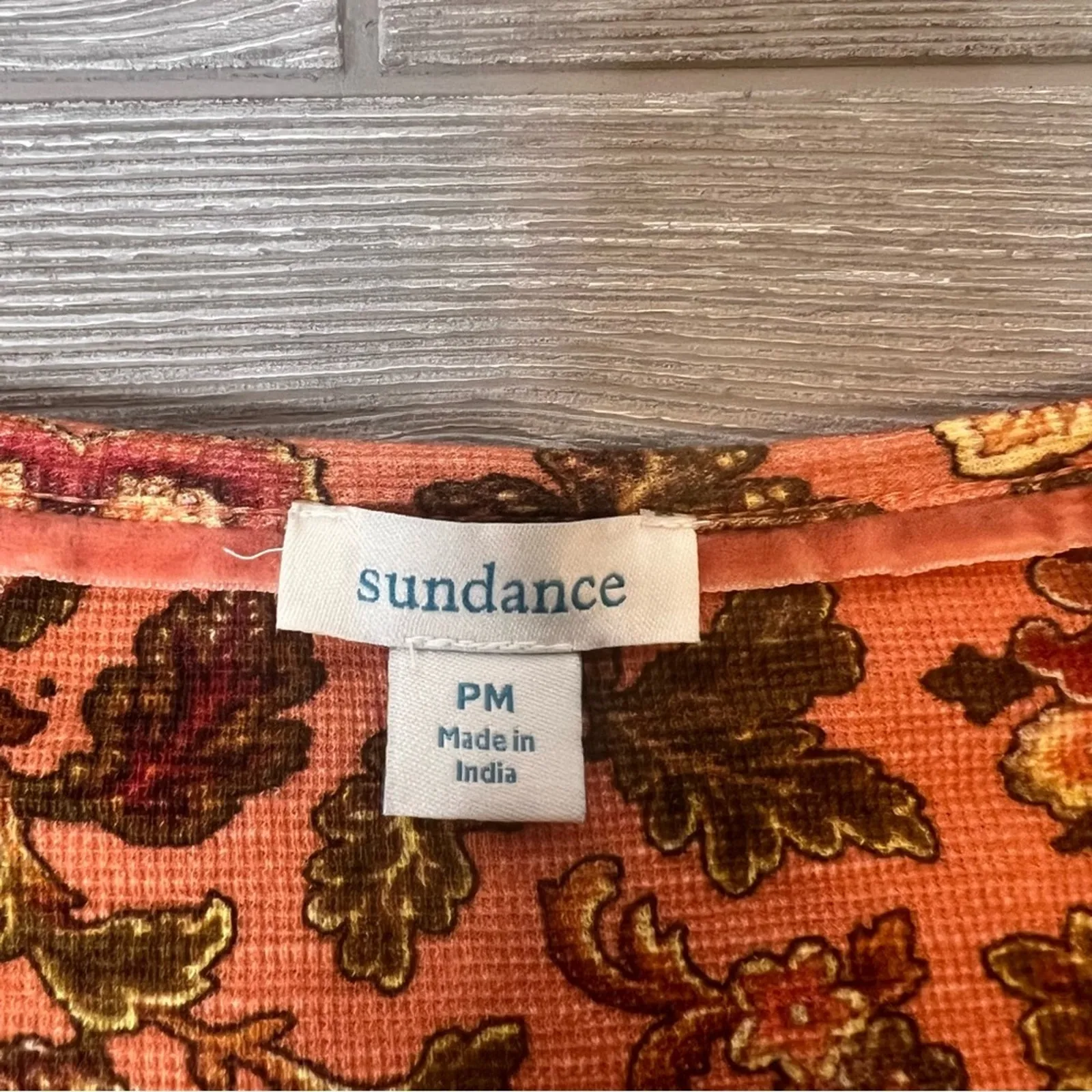 Sundance Catalog Embroidered Floral Thermal Fairy Shirt top sz M petite - Image 5