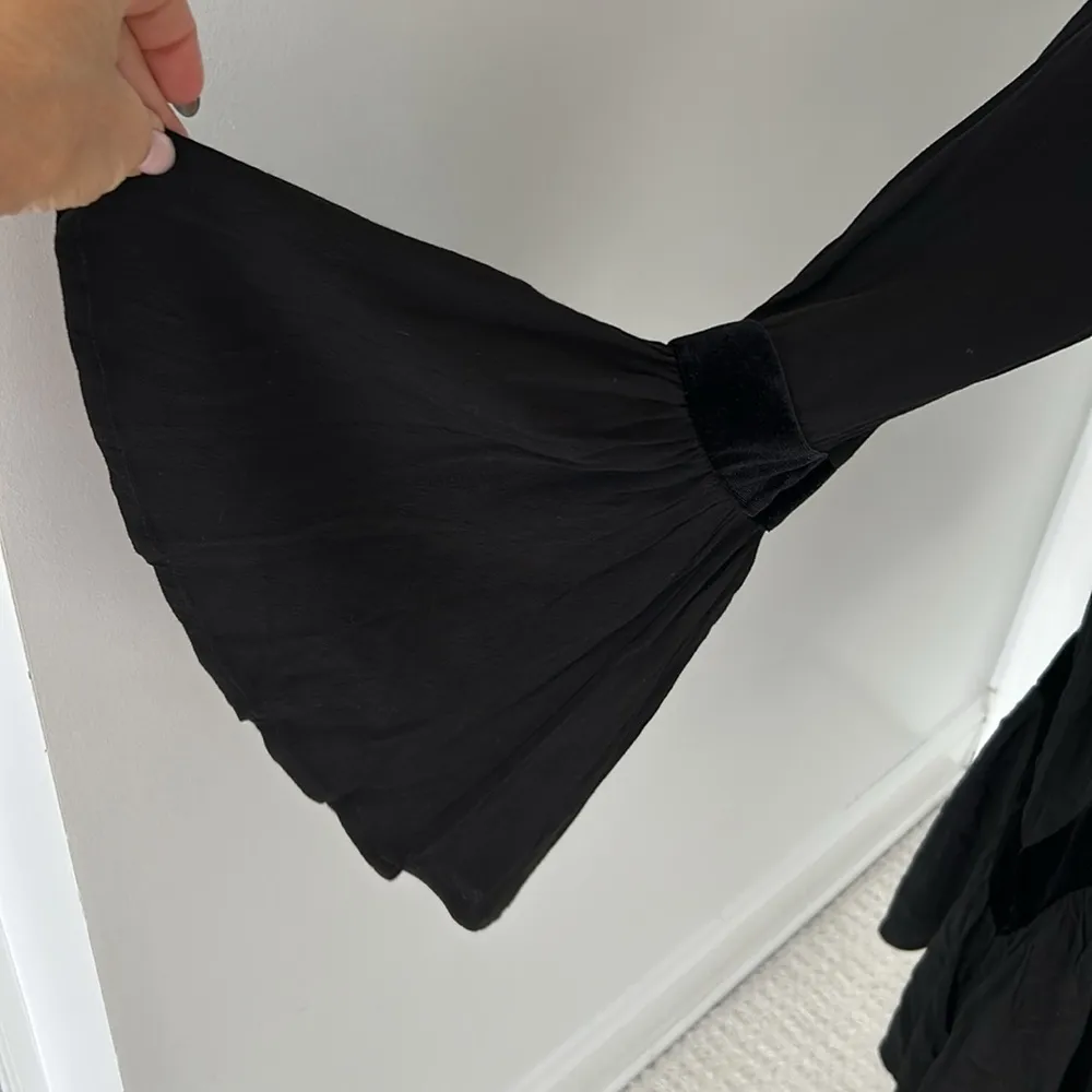 Muche Muchette Black Crepe Velvet Panel Bell Sleeve Dress Size undefined - Image 5