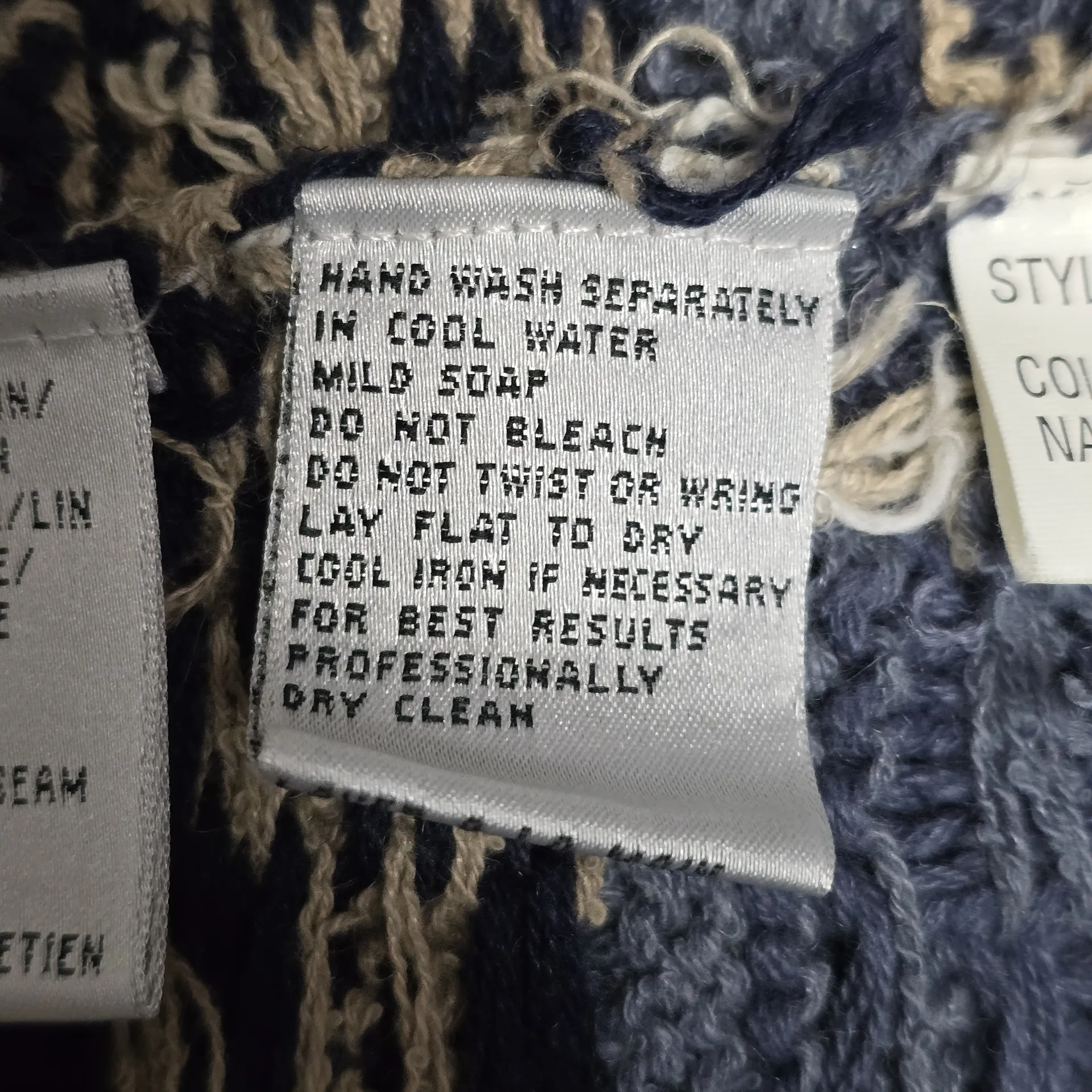 Vintage 90s Portraits By Northern Isles Natural Hand - Image 8