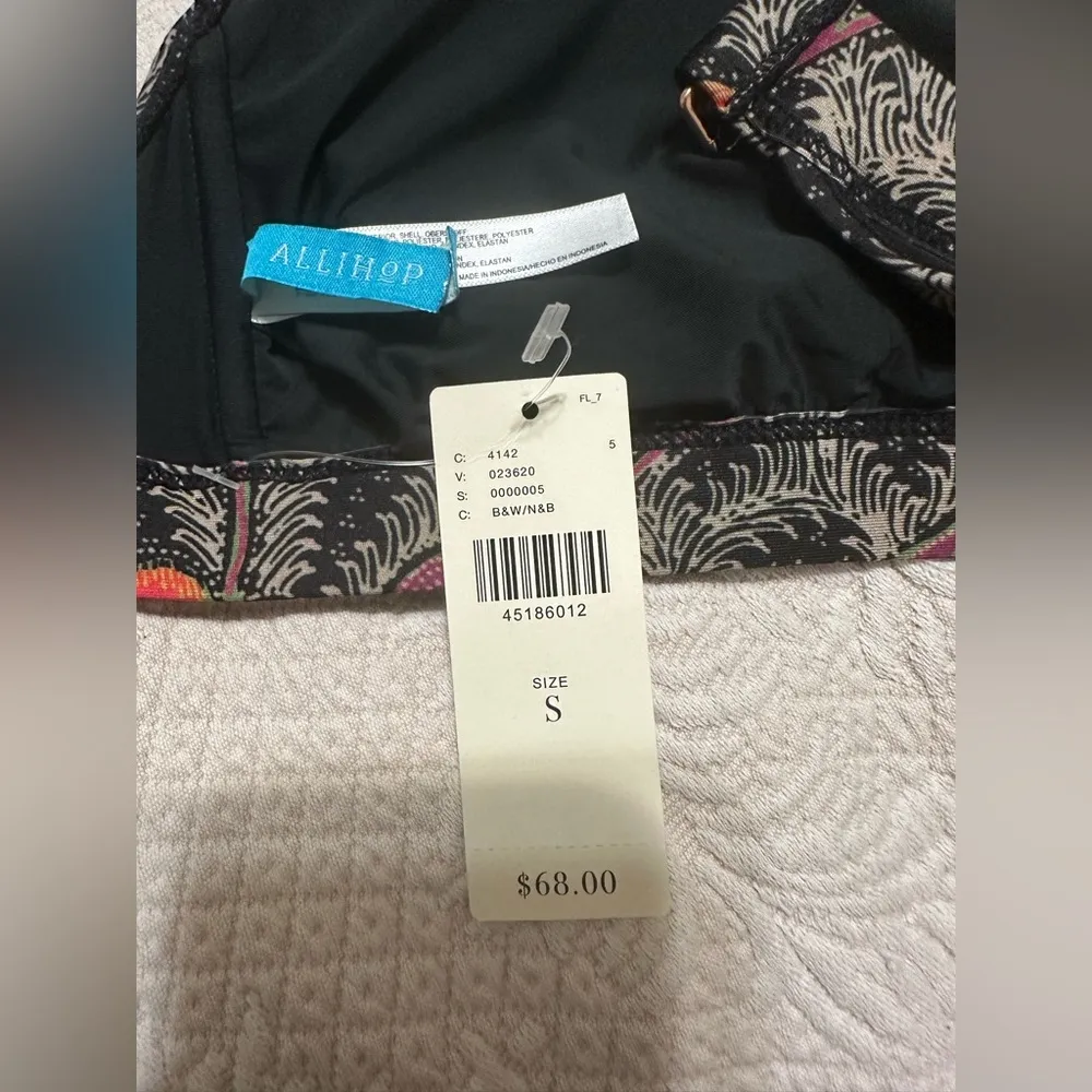 New with tags Anthropologie Floral Lace Bikini top size S - Image 7