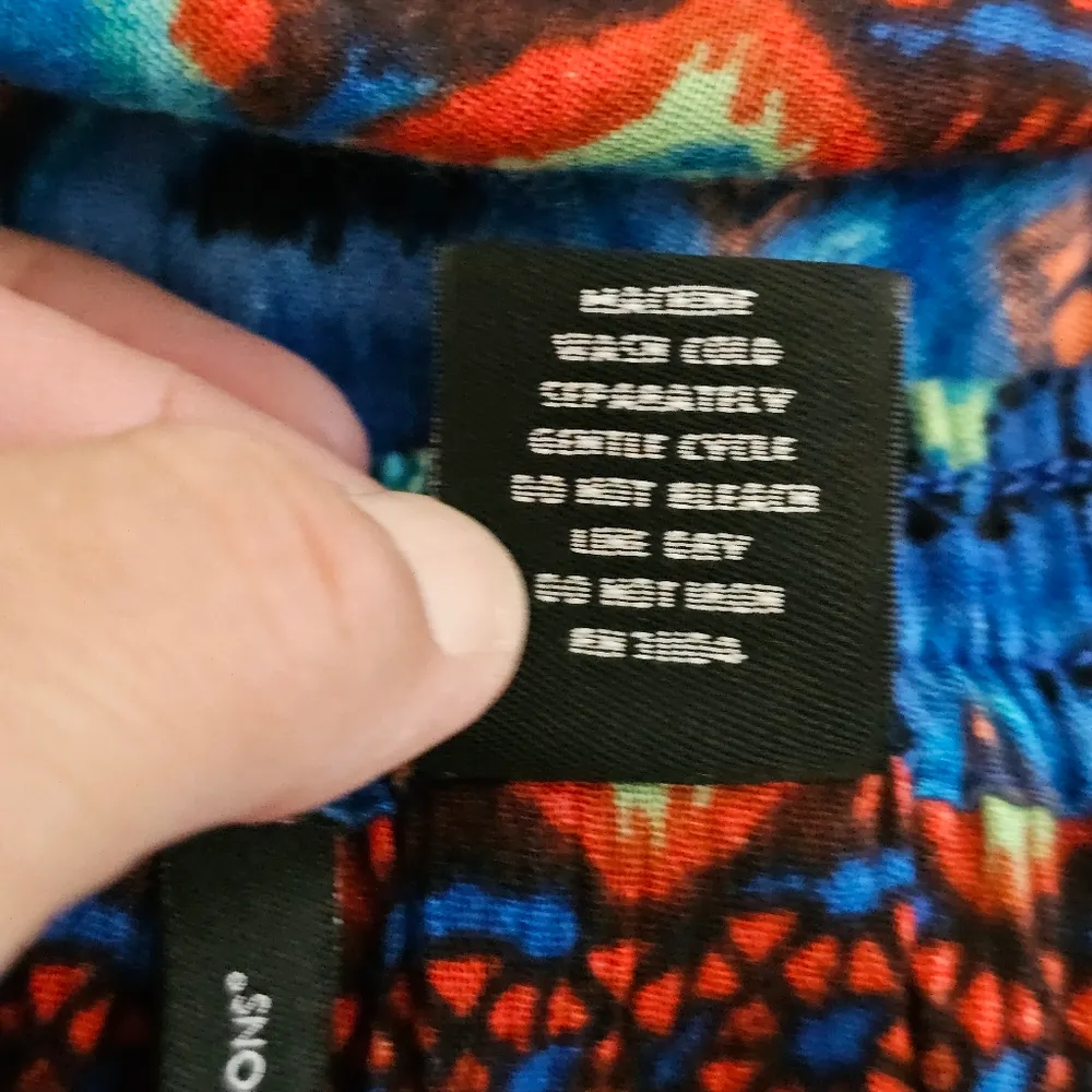 New Directions Blue & Red Aztec Print Peasant Maxi Skirt Size Small - Image 6