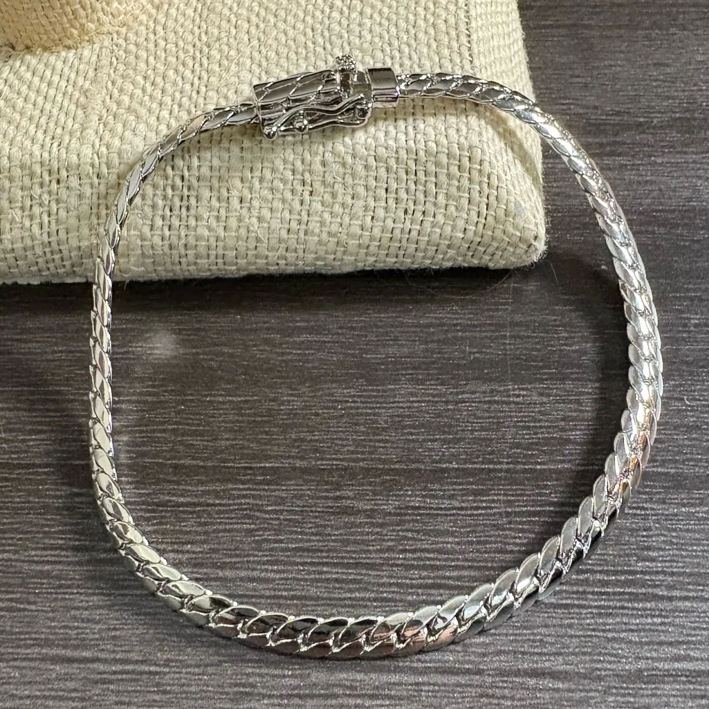 Herringbone Polished Silver Bracelet - Image 5