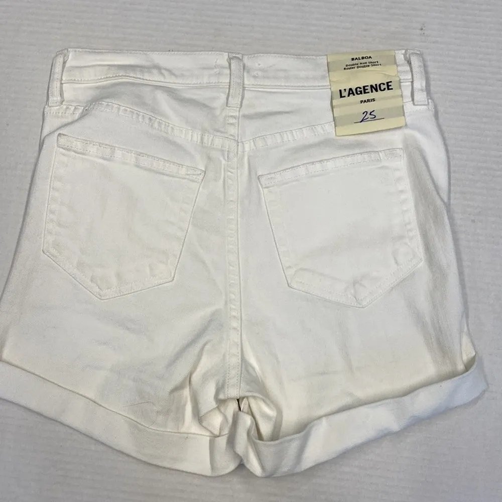 NWT L’agence balboa double roll white denim shorts SIZE 25 (b18) - Image 6