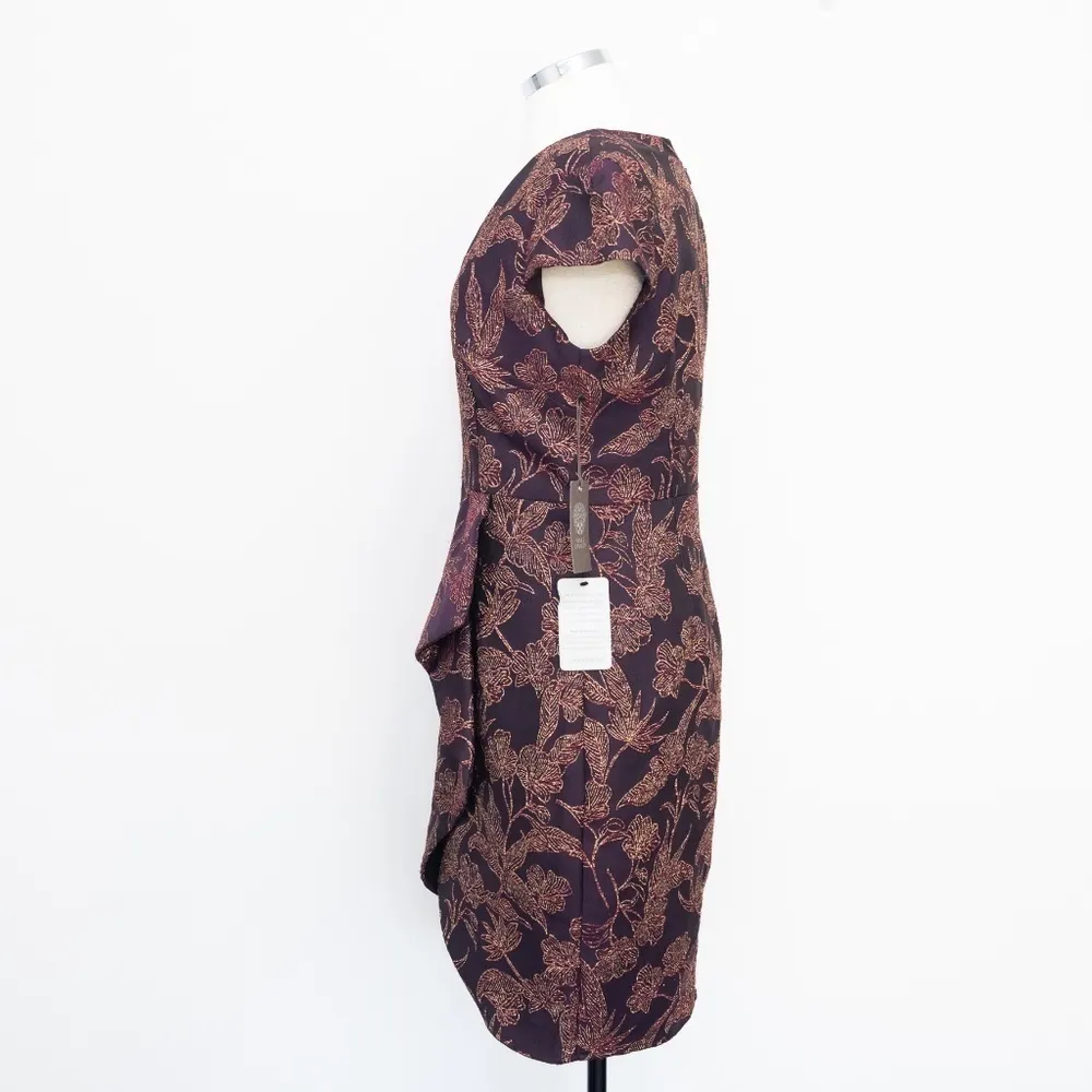 Vince Camuto. Jacquard Embroidered  Dress. - Image 5