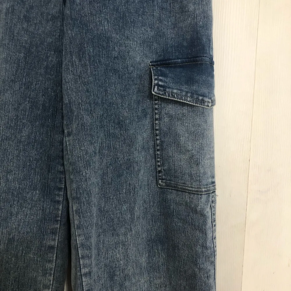 Graffiti wide leg cargo square pocket y2k 90s jeans women’s size medium festival Blue - Image 3