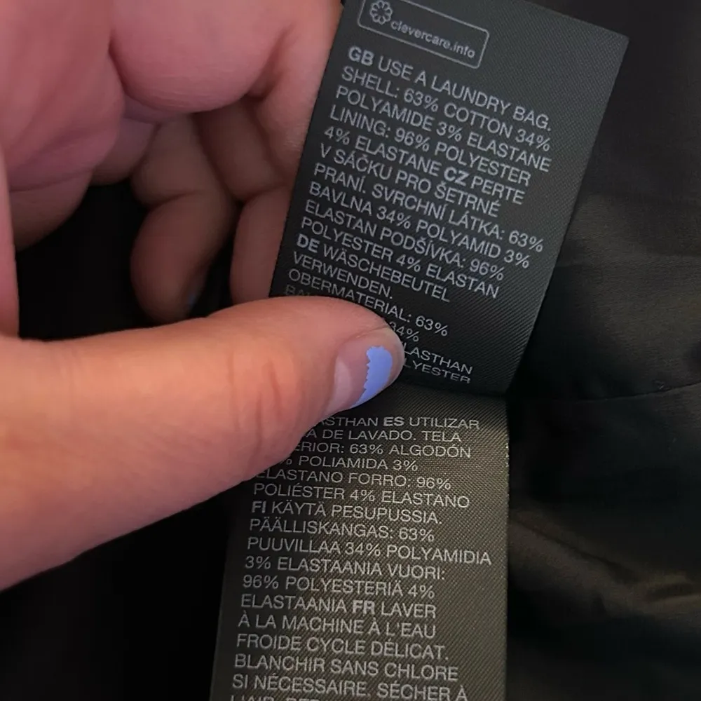 Stockholm Atelier & Other Stories Black Sleeveless Little Black Mini Dress LBD 6 - Image 5