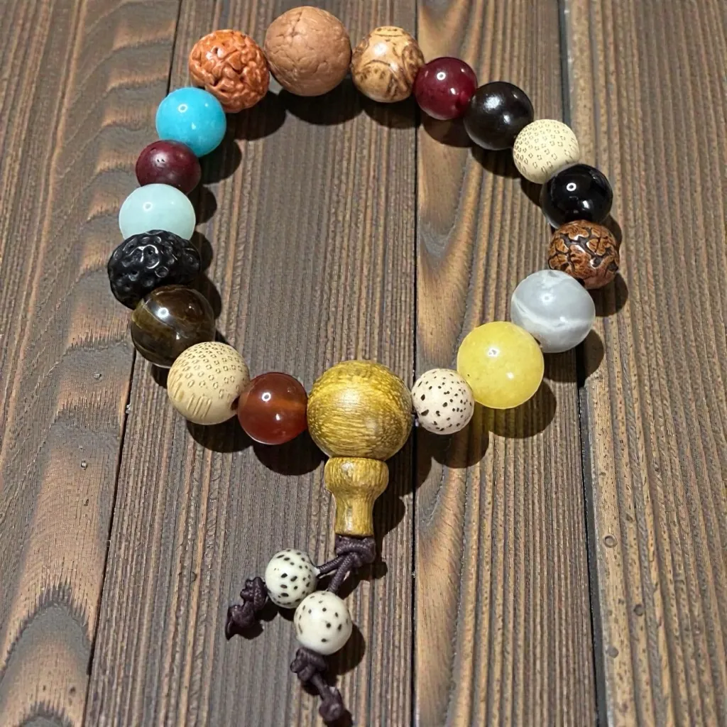 Bodhi 18 Bead Adjustable Bracelet New - Image 2