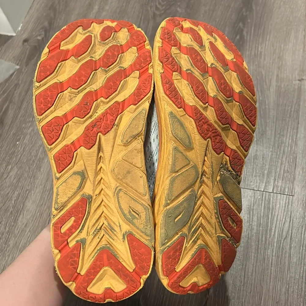 Women’s Hoka Clifton 8 Blue and Orange Size 9B - Image 5