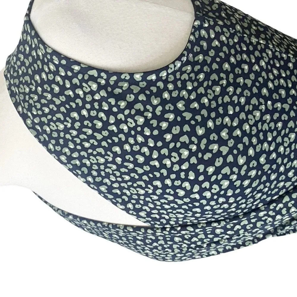 Kaileigh Navy & Green Abstract Print Sleeveless Midi Dress - Size Medium - Image 3