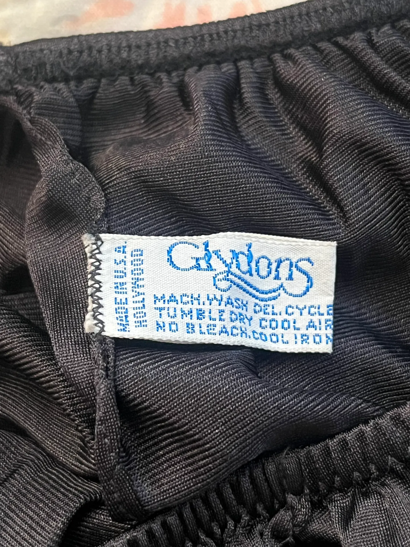 Glydons black skirt slip - Image 2