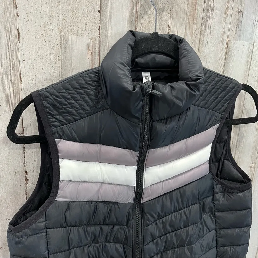 Fabletics Puffer Fenway Vest Black Zip Pockets Stand Up Collar - Image 2