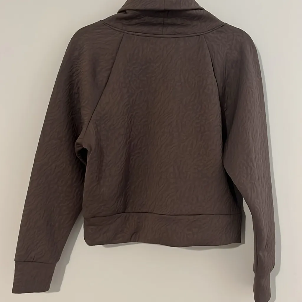 Juicy Couture Sport‎ Cropped Plum Pullover Hoodie Animal Print Size Small - Image 4