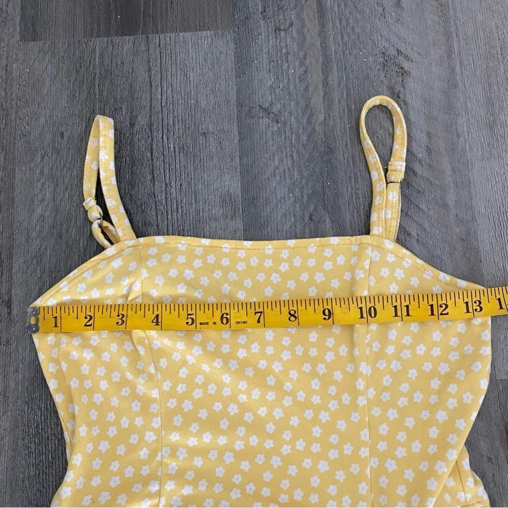 Hollister Midi Dress Cinched Yellow White Floral Adjustable Small Stretch - Image 7