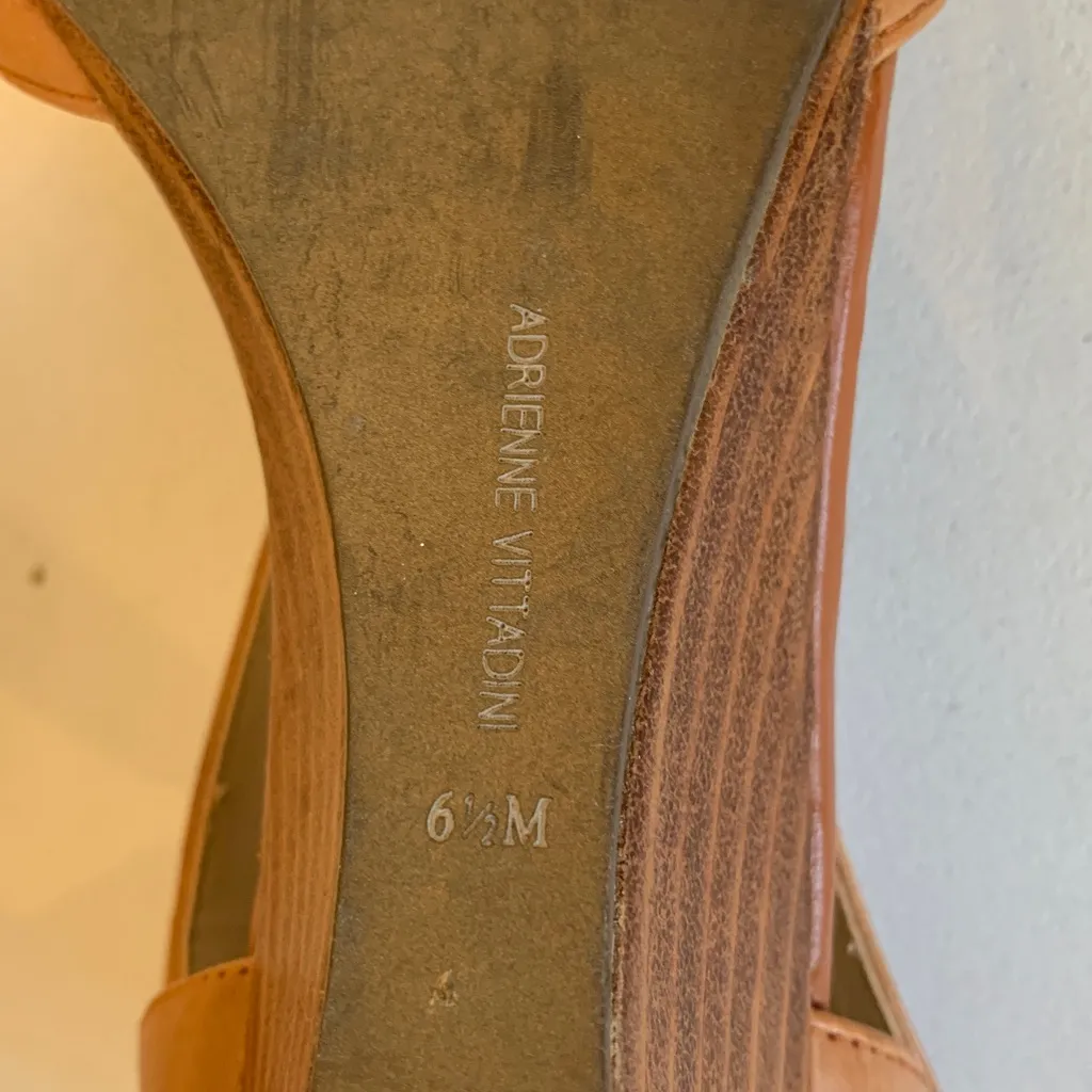 Adrienne Vittadini Women’s Size 6.5 Light Brown Leather Strappy 2” Wedge Sandals - Image 6