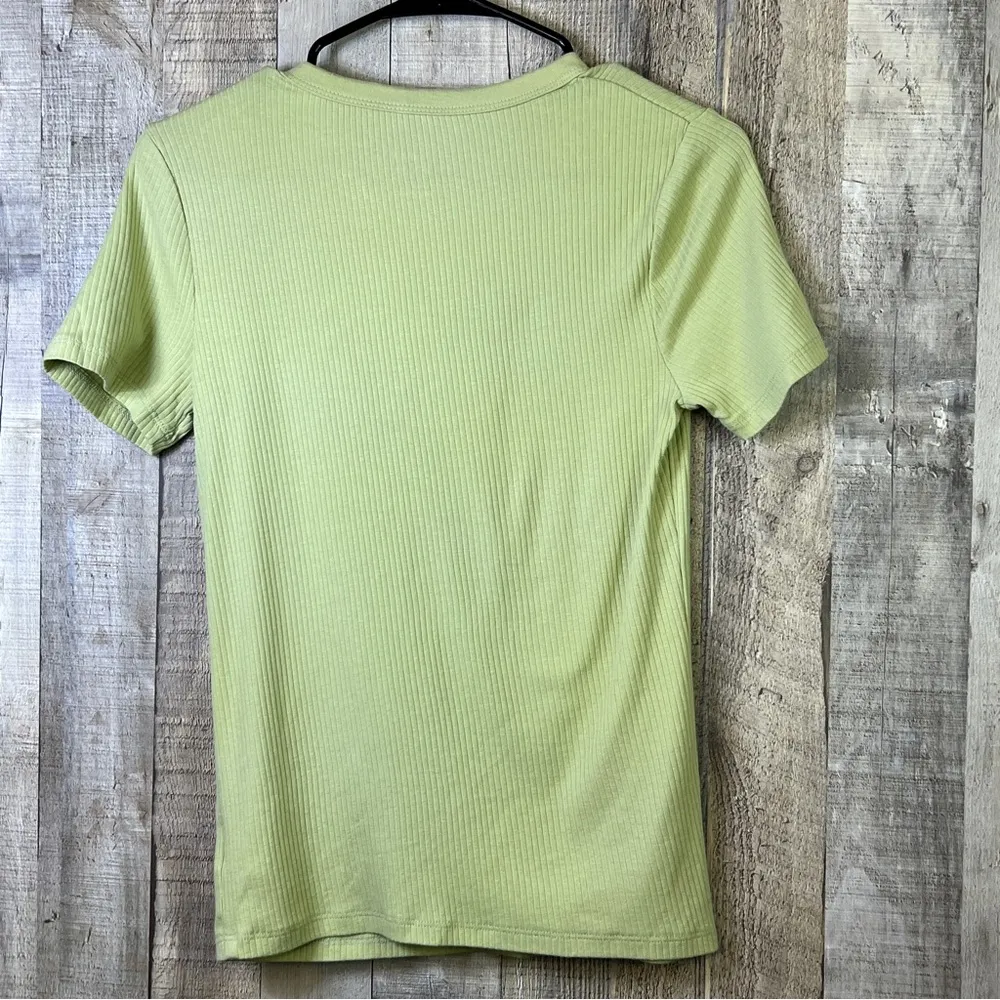 A New Day Light Lime Green Ribbed Short Sleeve Crewneck Small Top - Image 2