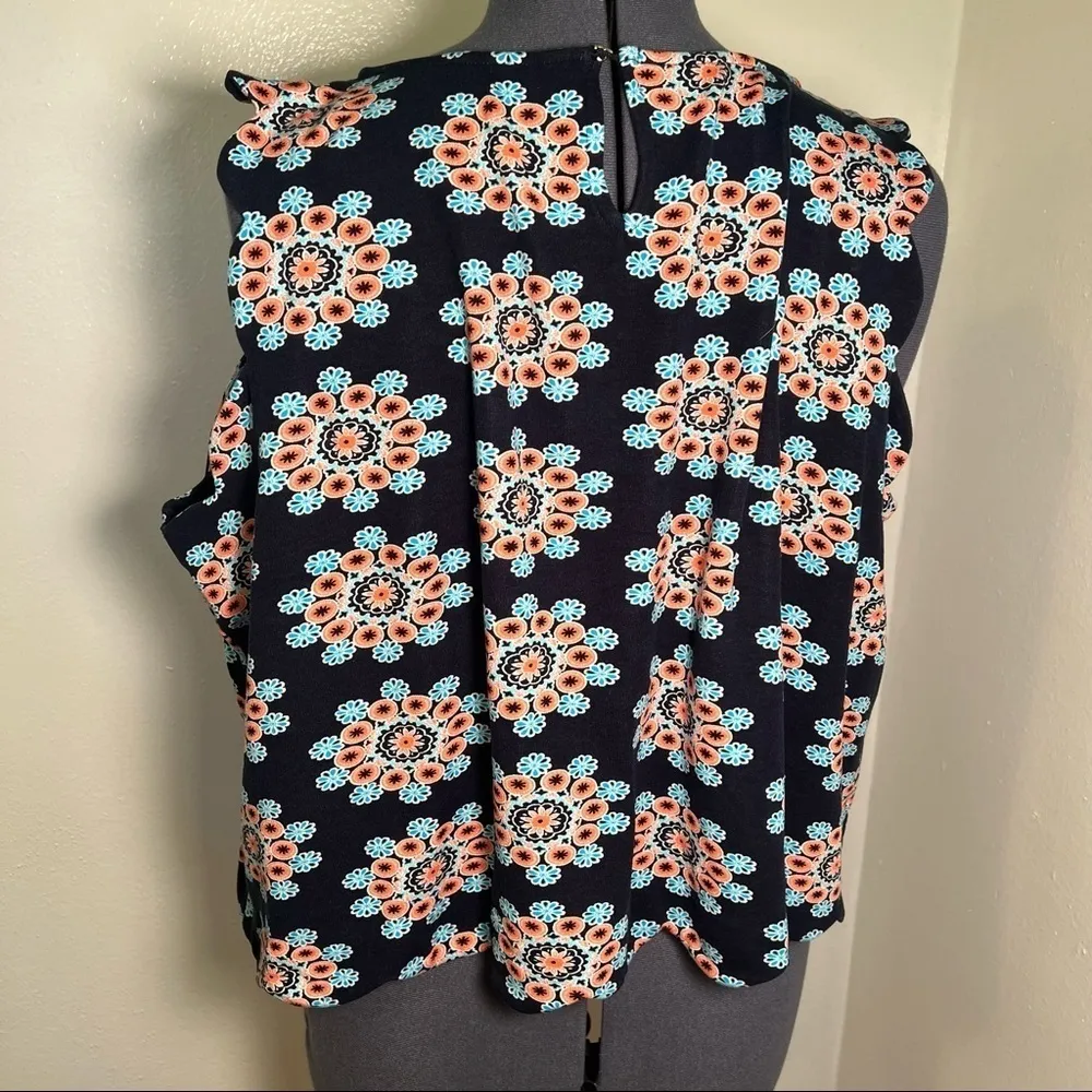 Crown & Ivy Blouse Navy Coral Floral Scallop Hem - Image 6