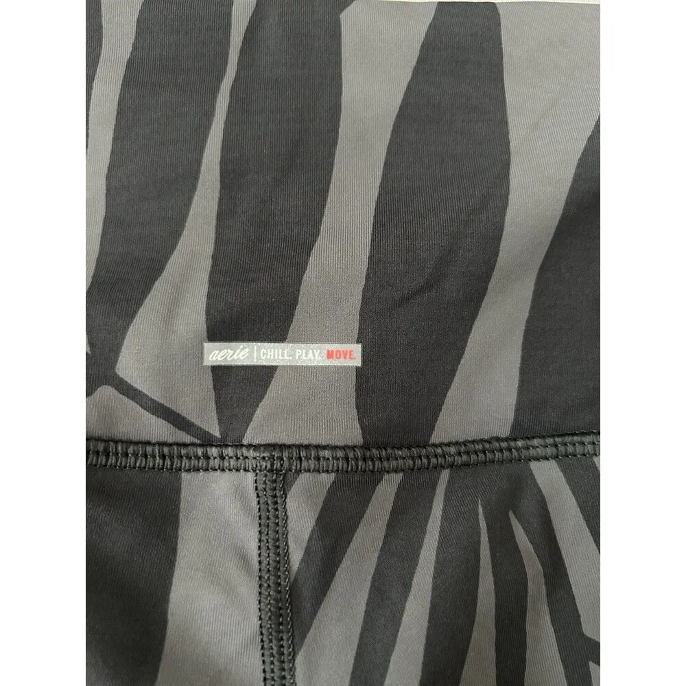 Aerie Chill Play Move Leggings Tropical Leaf Print Size Large Athleisure Comfort - Image 10
