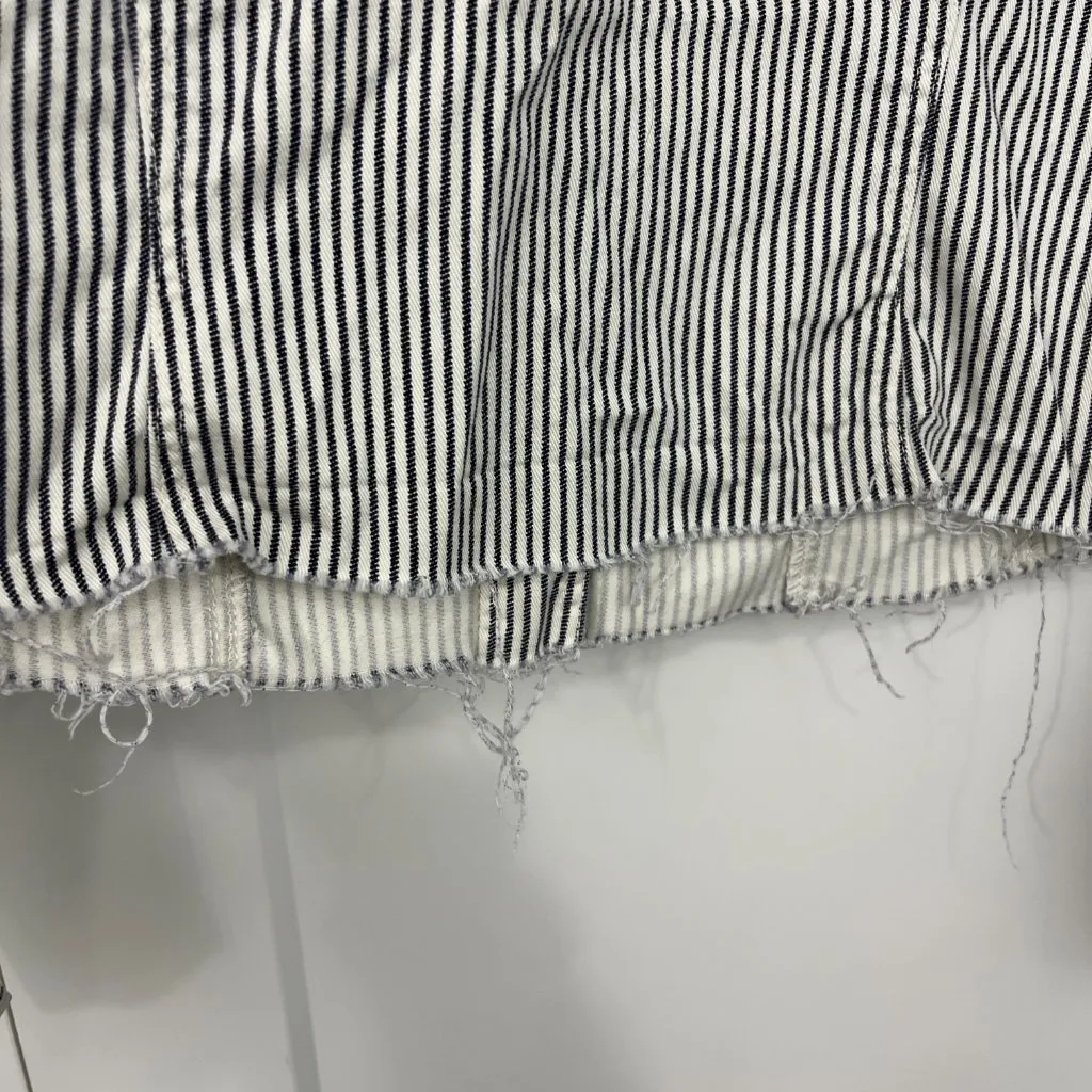 DKNY Size 10 Black, White Striped Cropped Denim Jacket Top - Image 7