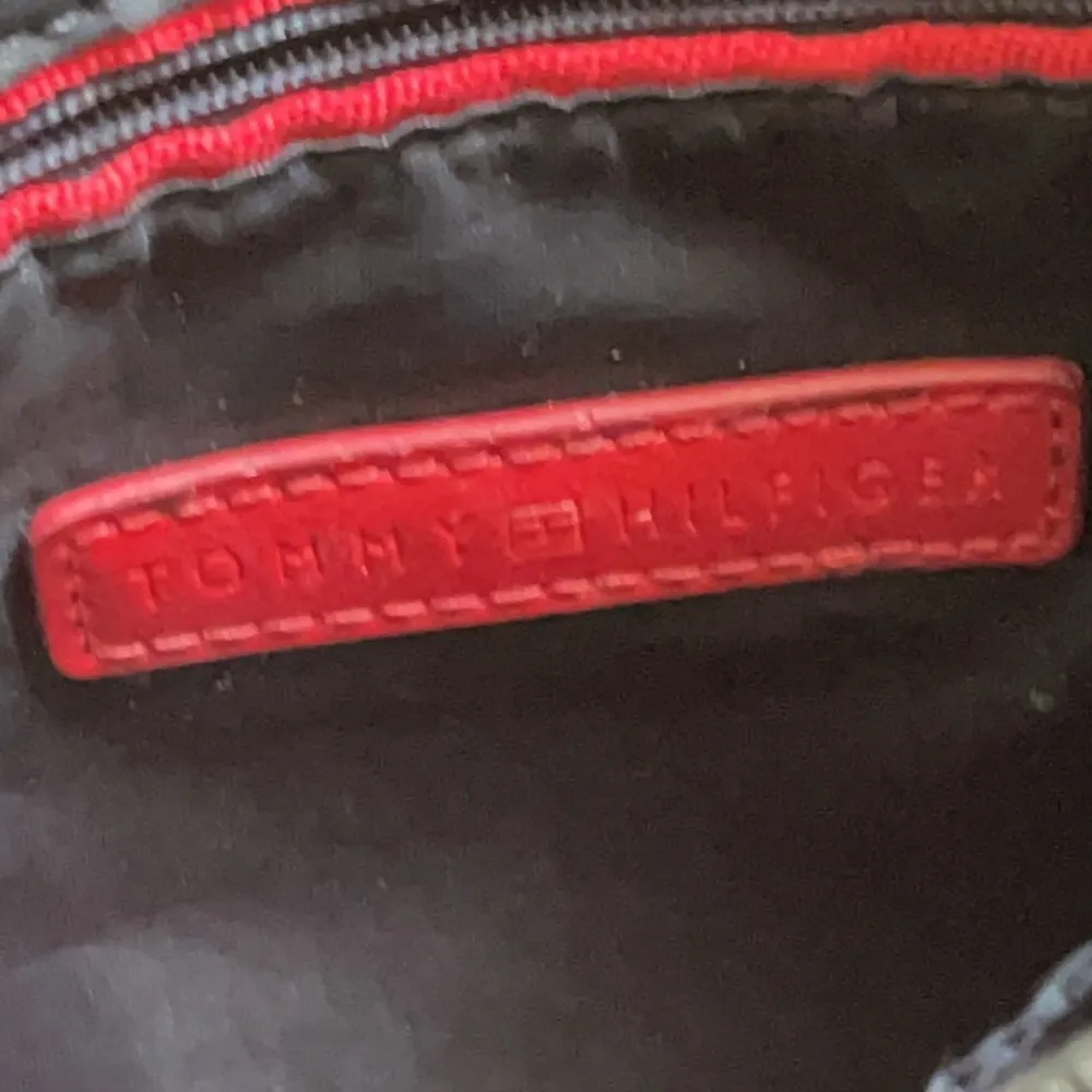 Tommy Hilfiger  Purse - Image 8