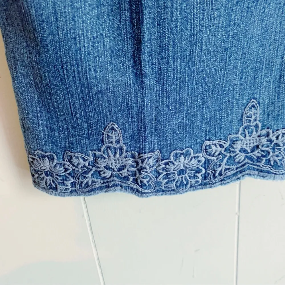 GLORIA VANDERBILT Embroidered Marnie Skimmer Jeans Size 10P - Image 3