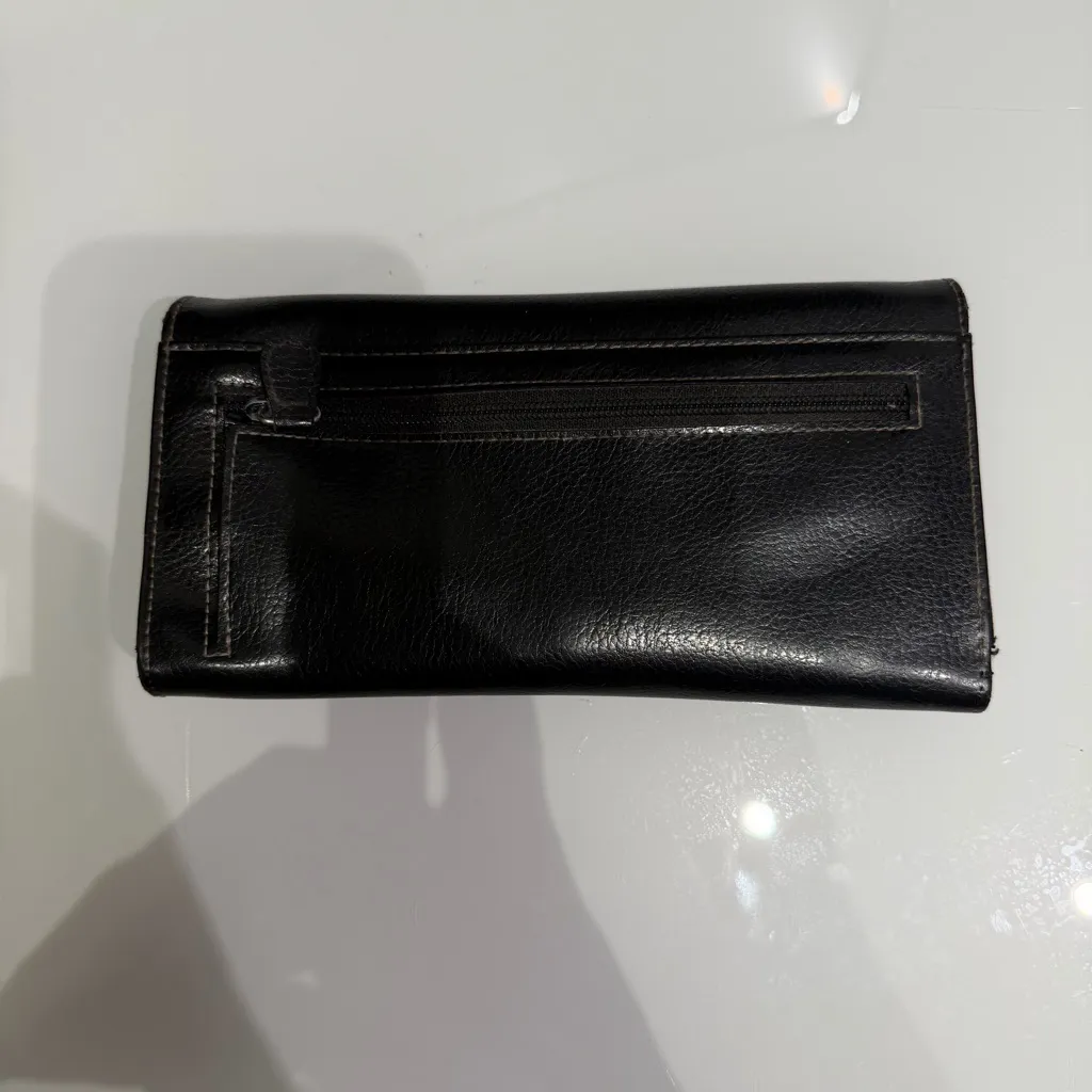 Liz Claiborne Black Leather Wallet - Image 4