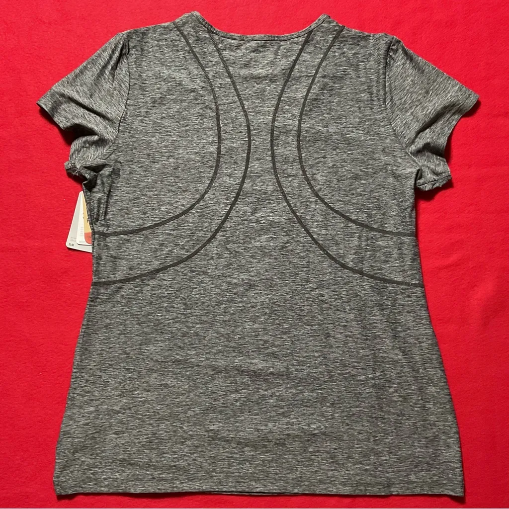 Reebok Black Heather Women’s XL Short Sleeve Moisture-Wicking Slim Fit Top - NWT - Image 3