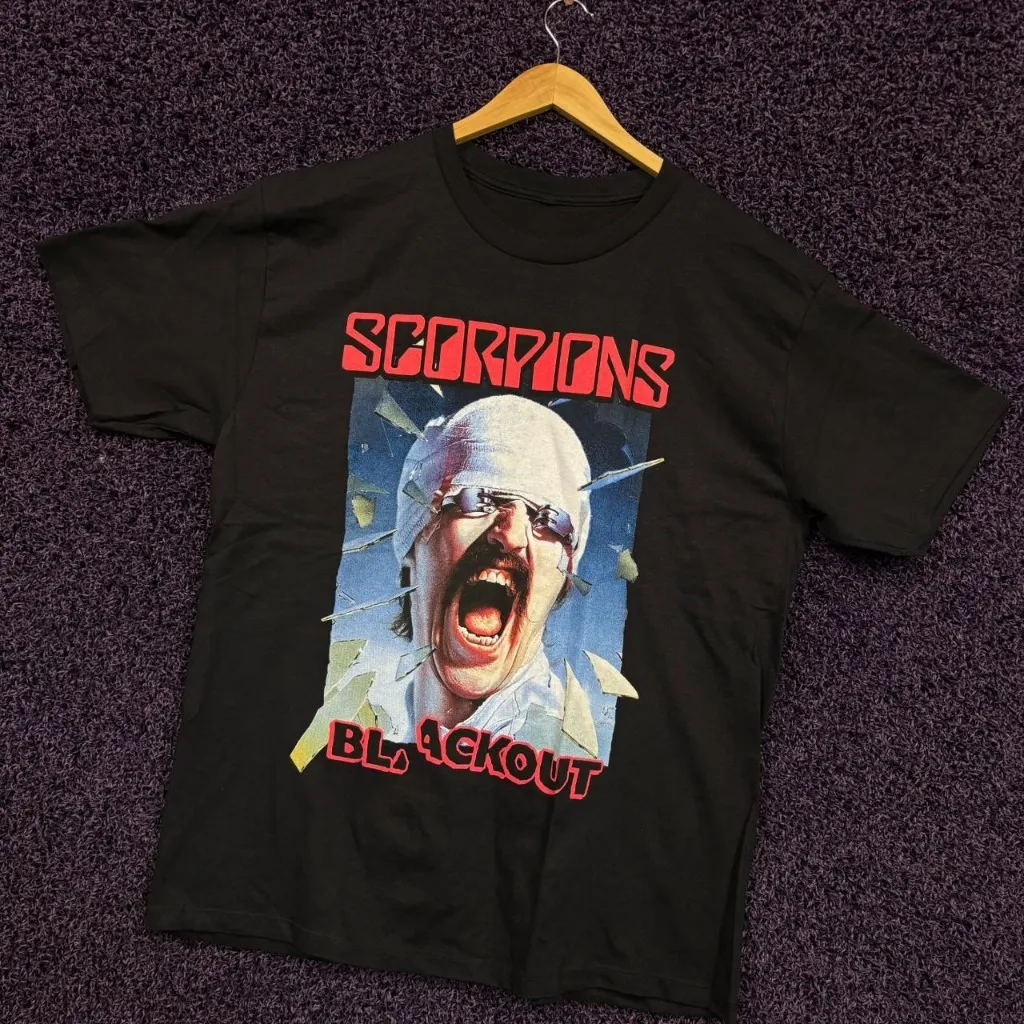 Scorpions Blackout Album Cover Heavy Metal Band T-Shirt L - Image 3