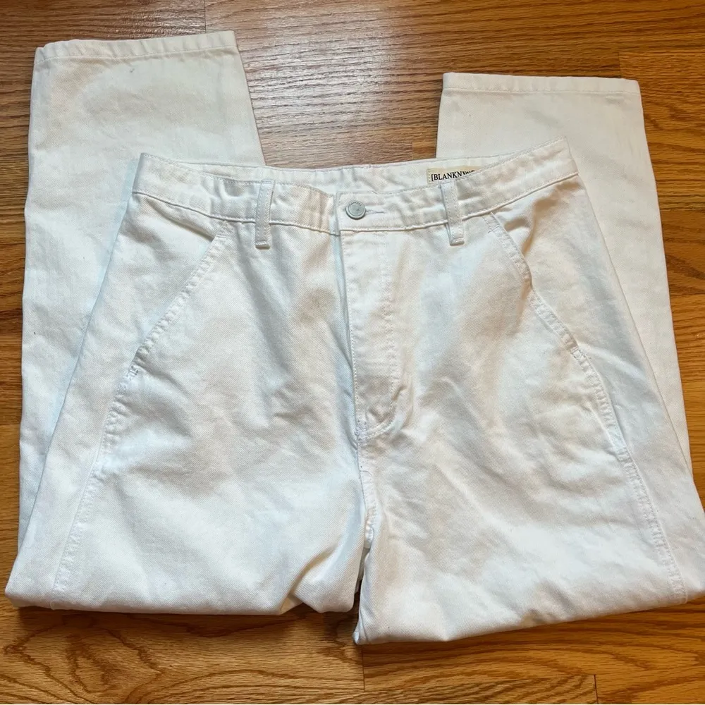 white crop jeans size 31 - Image 2