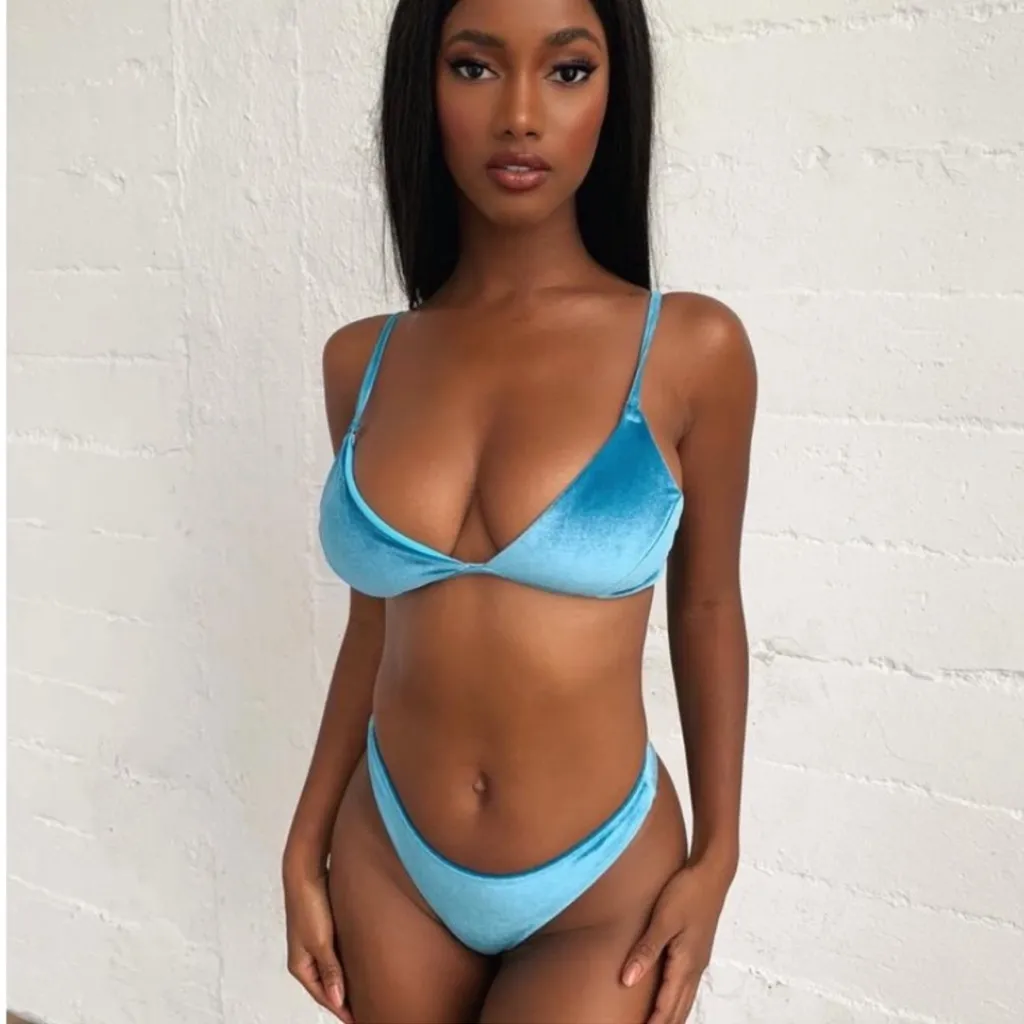 NWOT Tiger Mist Blue Mya Velvet Bikini Top Size XS - Image 5