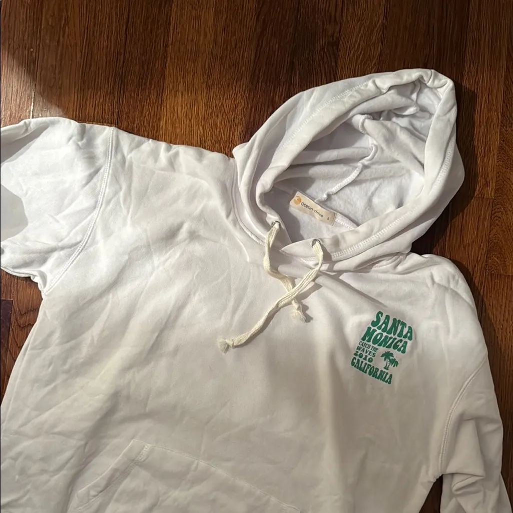 Ocean drive Santa Monica waves large nwot Hoodie with Green Graphic - Image 5