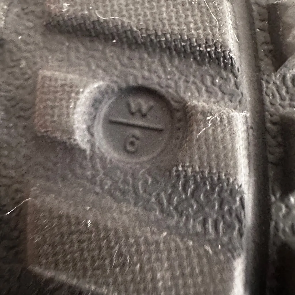 Crocs Green Sparkle Lined Clog Women’s 6 - Image 12