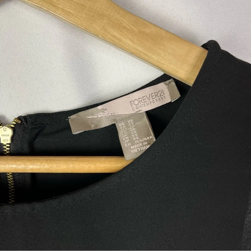 Forever 21 Black Chiffon Zip Back Sleeveless Tank Top XS - Image 5