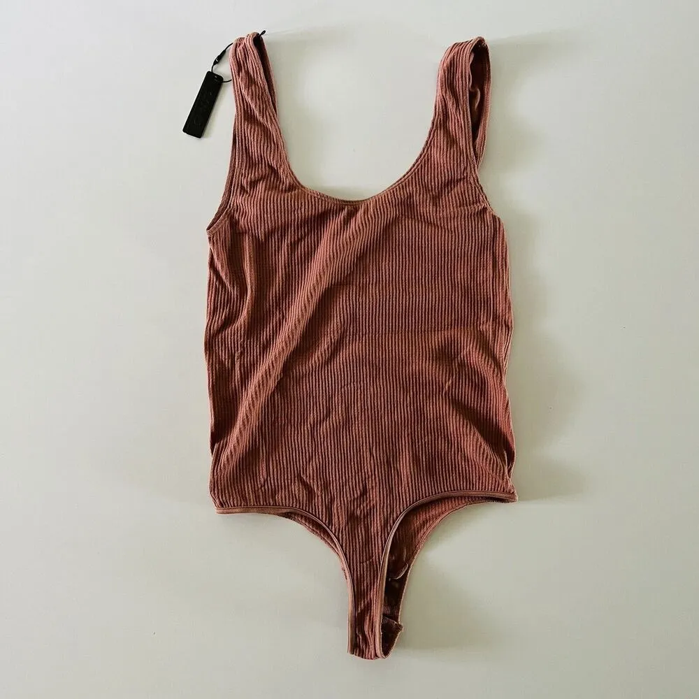 SKIMS Rose Clay Stretch Rib Scoop Neck Tank Bodysuit - S/M - Image 3