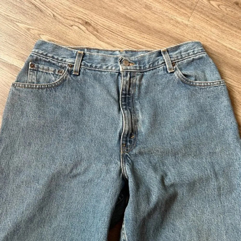 Levi's 550 Vintage Women's Relaxed Fit Tapered Leg Jeans Size 16 - Image 2