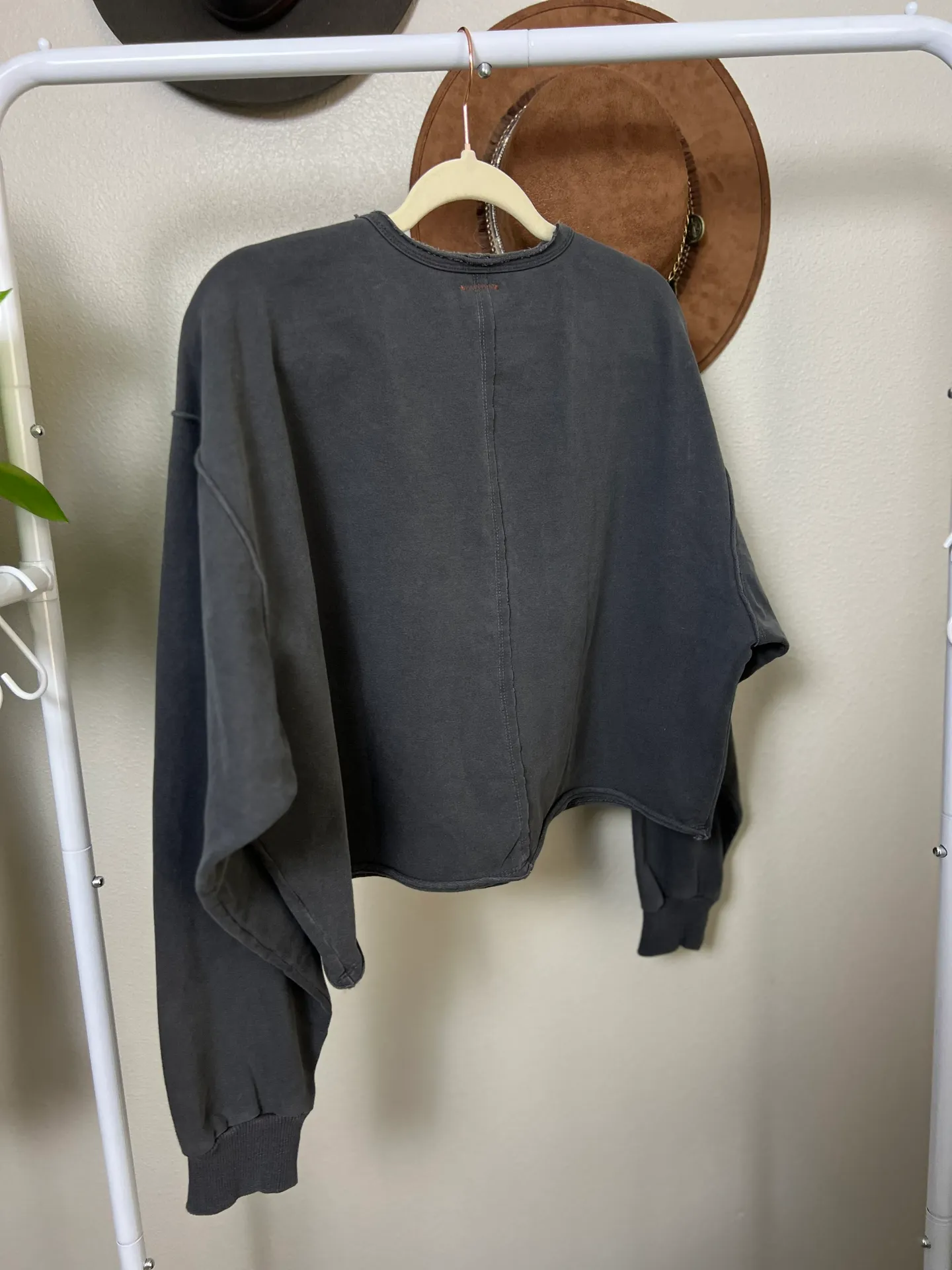 People Of Leisure Cropped Sweatshirt - Image 3