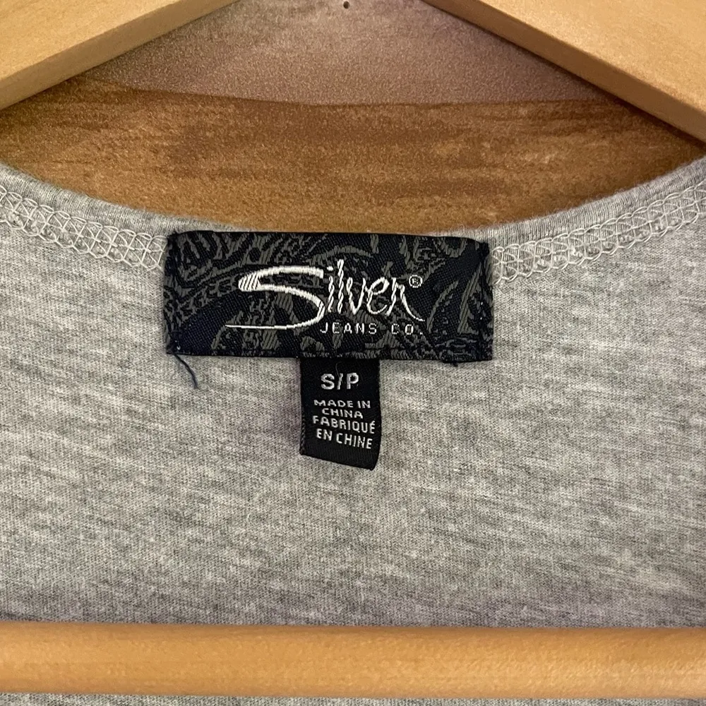 Silver Jeans lace trimmed button placket racer back cotton tank top size small - Image 5