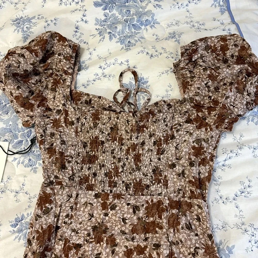 The Room White + Cactus | midi floral dress with puff sleeve and side slit - Image 6