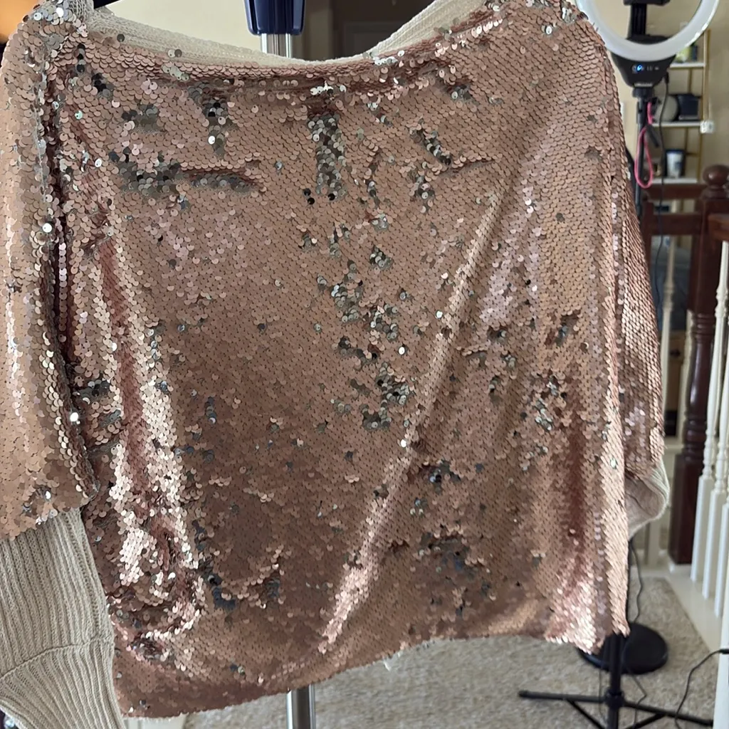 Sequin Embellished Women's Top - Image 8