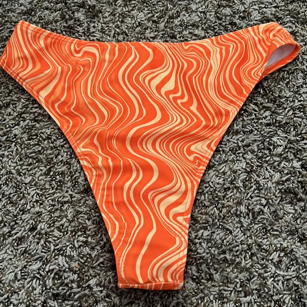 🤩4/$15🥳 shein abstract fluid high cut cheeky swim bikini bottoms - Image 3