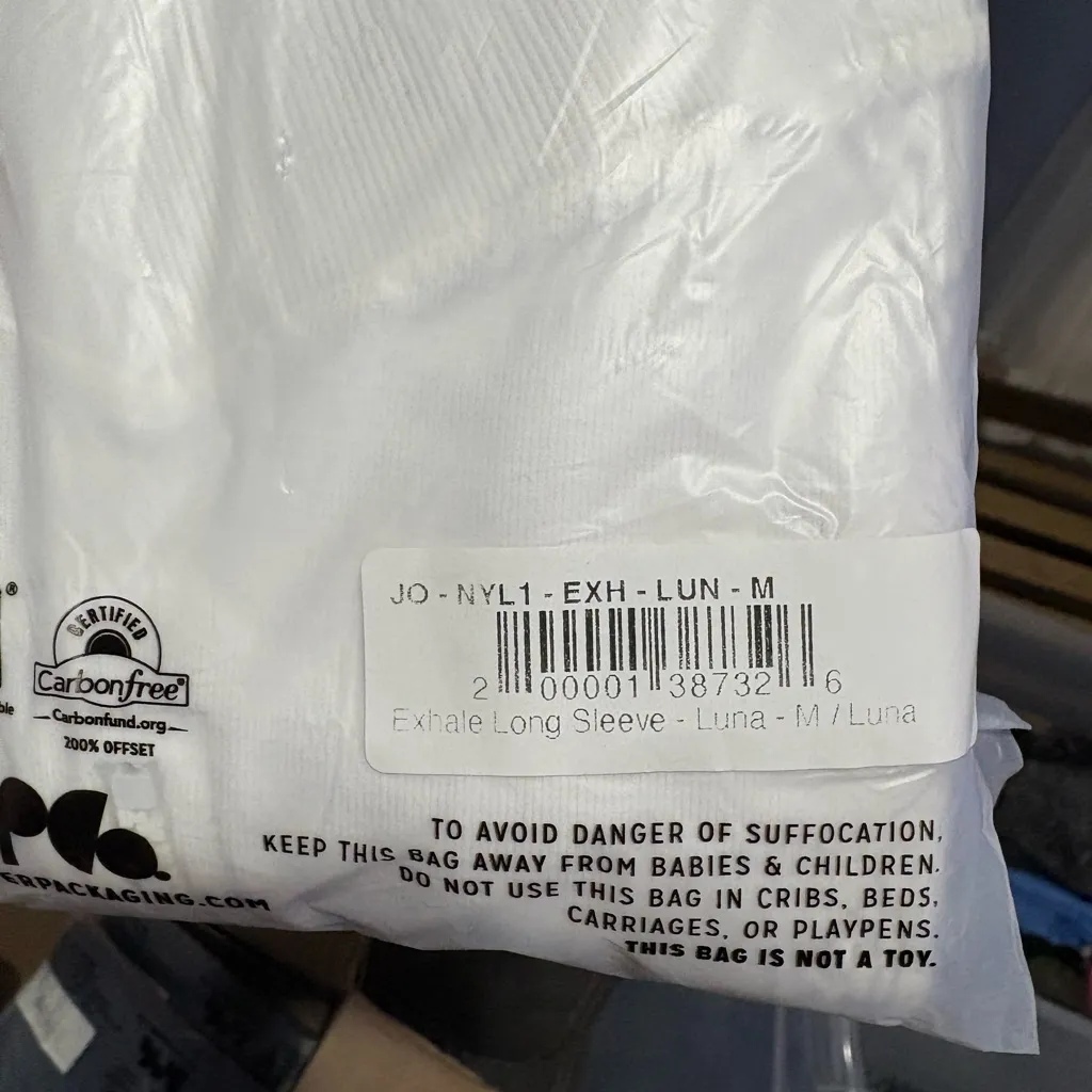 Joja Exhale Long Sleeve Luna White Half Zip Cropped Compression Top - Image 6