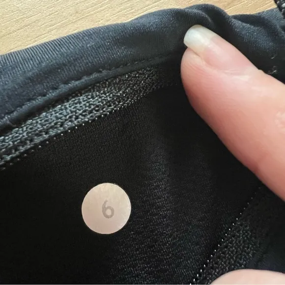 LULULEMON Speed Up Shorts‎ 3” In Pretty Palm Black Angel Wing Black Size 6 - Image 6