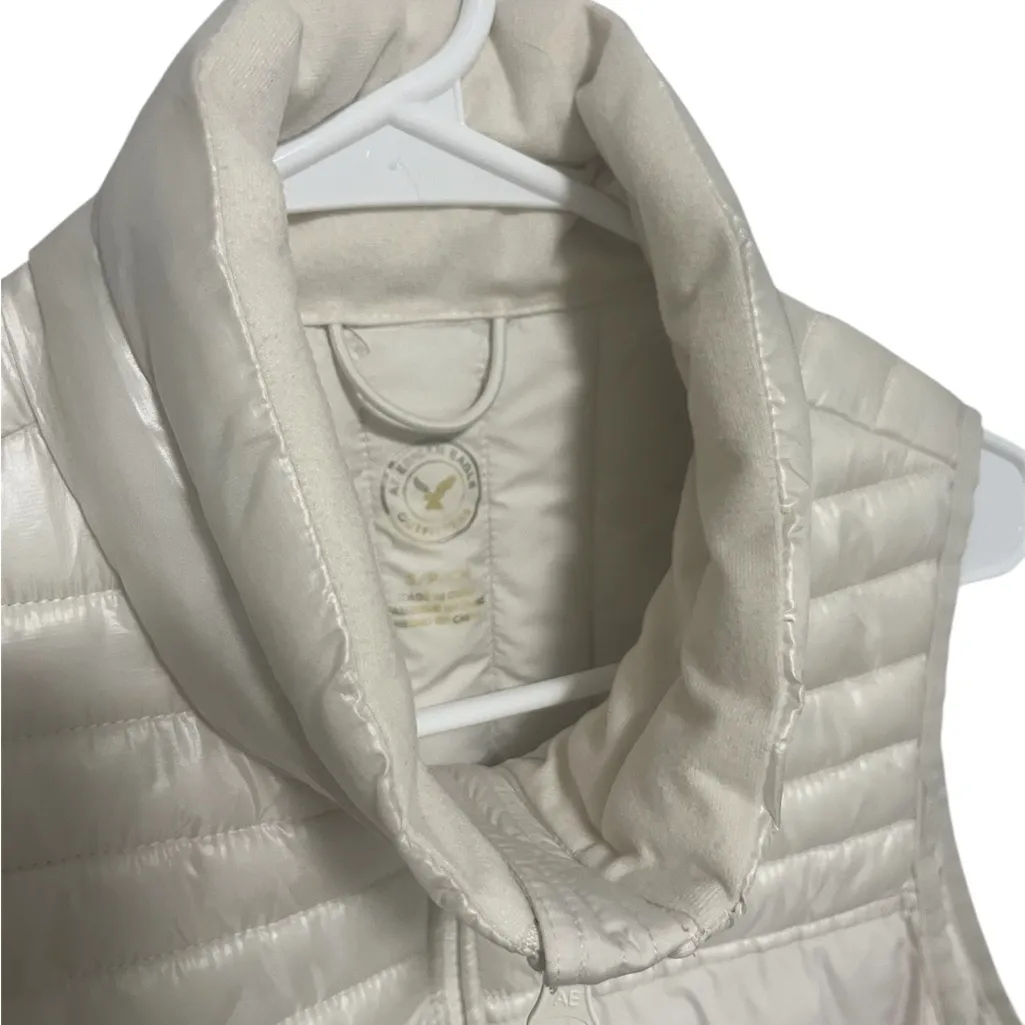 American Eagle Outfitters Cream Quilted Vest - Image 2