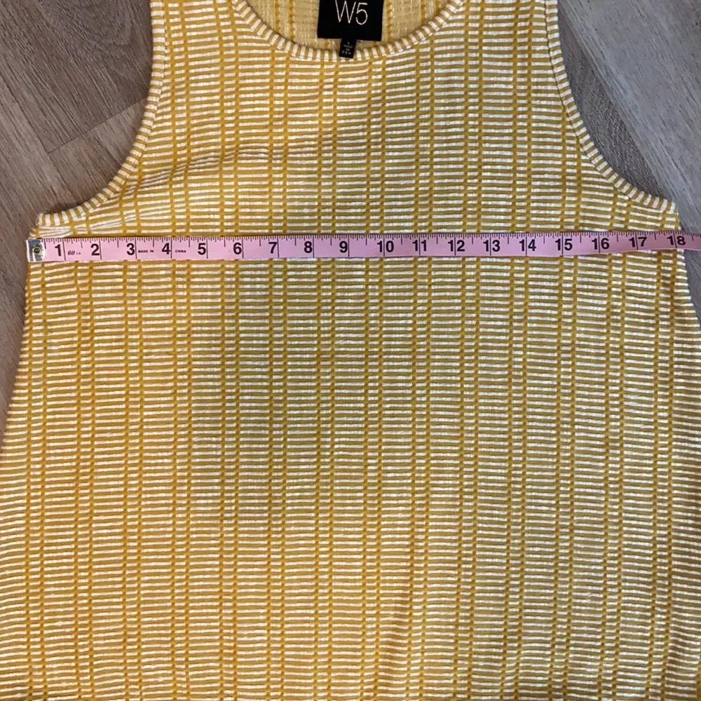 W5 Women Yellow and White Bohemian Style Tank Top Size Large - Image 11