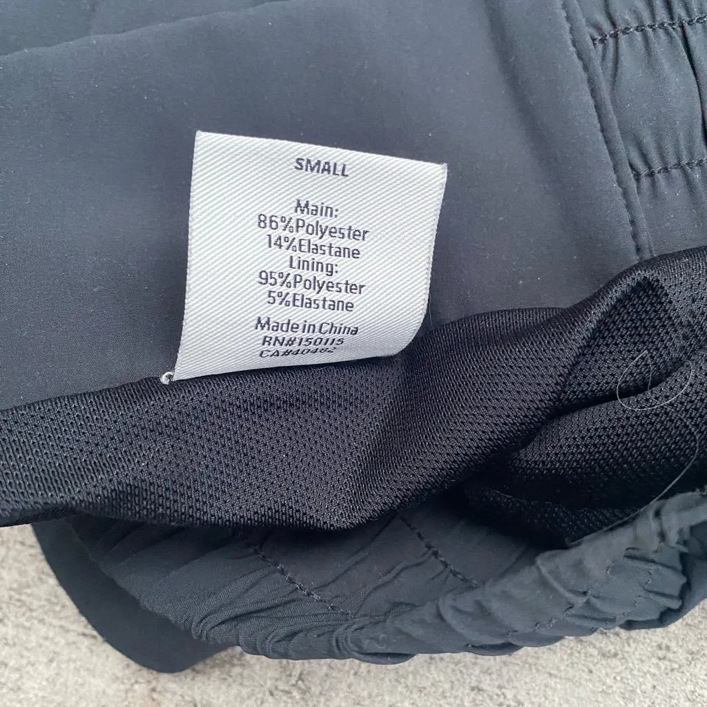 Varley  Women's Dark Gray Athletic Shorts - Image 4