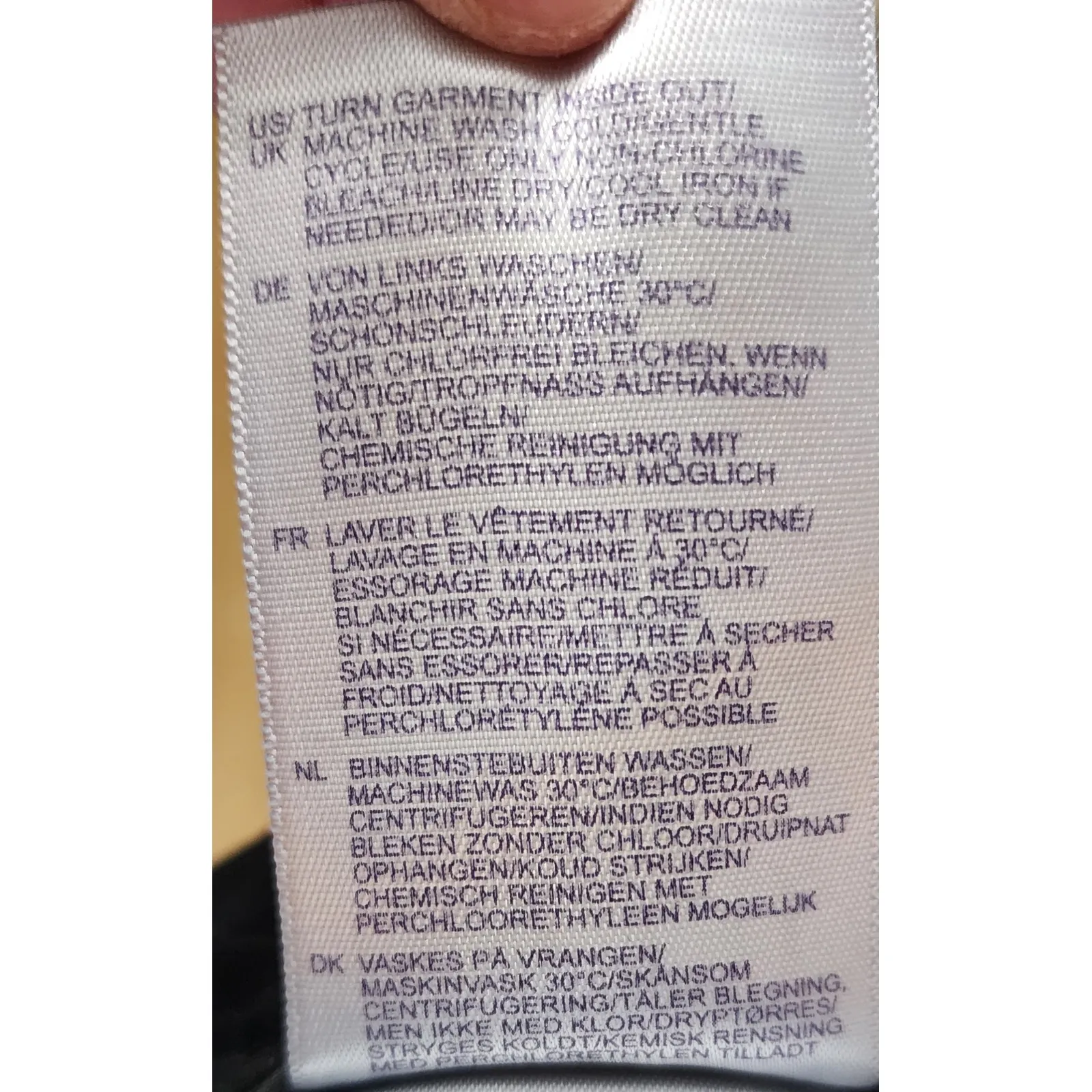 NYDJ Alina Skinny Jeans Lift Tuck Technology Black Coated‎ Size 6 - Image 6